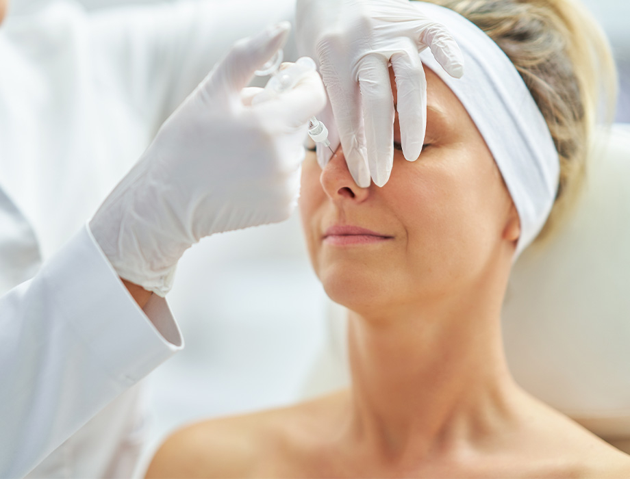 Chcesz skorygować krzywy nos? Poznaj najlepsze zabiegi na krzywy nos i umów się na wstępną konsultację w naszej klinice!