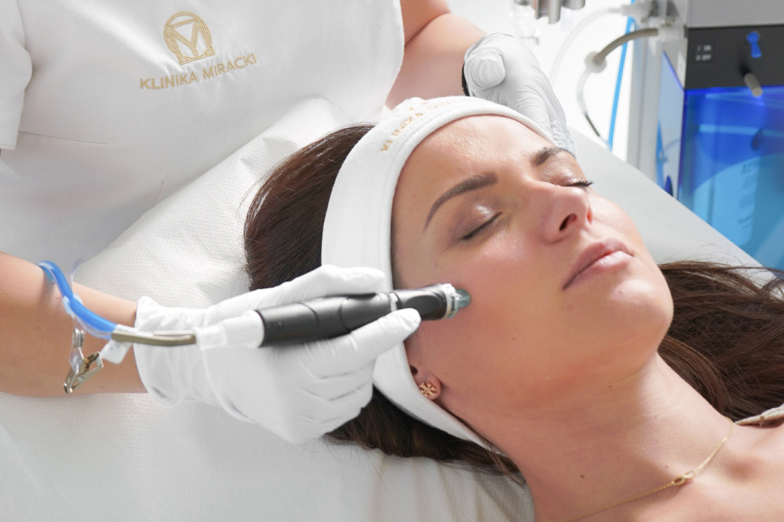 Oczyszczenie, nawilżenie i odżywienie. Zabiegi bankietowe na karnawał