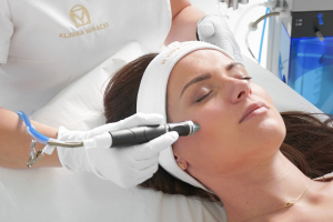 Oczyszczenie, nawilżenie i odżywienie. Zabiegi bankietowe na karnawał