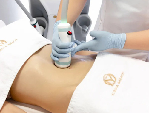 Zastanawiasz się jakie zabiegi są najlepsze na płaski brzuch? Zapisz się na konsultację w naszej klinice w Katowicach.