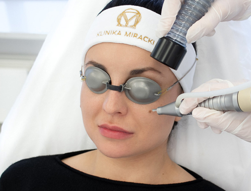 Zapraszamy też na zabiegi w naszych klinikach w Warszawie, Katowicach, Łodzi i Krakowie.