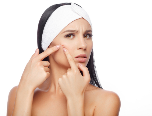 Chcesz usunąć trądzik i pozbyć się zmian? Umów się na zabiegi na trądzik w naszej Klinice w Warszawie! Zapraszamy też na zabiegi w naszych klinikach w Katowicach, Łodzi i Krakowie.