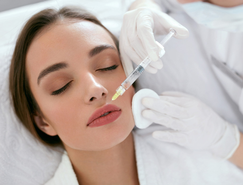 Zapraszamy na zabiegi w naszych klinikach w Warszawie, Łodzi, Katowicach i Krakowie.