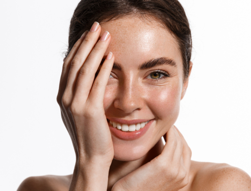 Nie wiesz, ile kosztuje mezoterapia mikroigłowa? Poznaj cenę zabiegu i pozbądź się różnych niedoskonałości skóry!