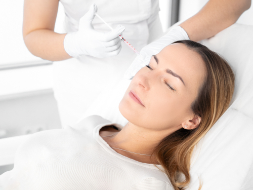 Jako pierwsza klinika w Polsce wprowadziliśmy przełom w redukcji zmarszczek mimicznych – preparat PREMIUM PEARL - efekty już pierwszego dnia!