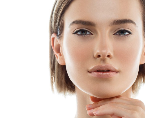 Pozbądź się przebarwień i melasmy. Dye VL, a może lasery pikosekundowe? → Lekarze z naszej Kliniki Warszawa, Katowice, Kraków, Łódź dopasują zabieg do Twoich potrzeb.