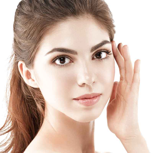 Dzięki najnowocześniejszym laserom skutecznie i trwale pozbędziesz się melasmy, zyskując jednolity koloryt skóry bez przebarwień. ▾ Klinika Miracki Warszawa, Kraków, Łódź, Katowice