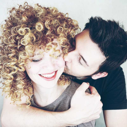 → W Klinice Miracki Warszawa, Katowice, Kraków, Łódź dostępne są skuteczne metody walki z łysieniem: mezoterapia, terapia dr Cyj, karboksyterapia i przeszczep włosów Smart Graft. Sprawdź!