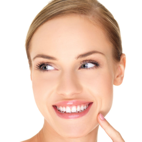 Jak pozbyć się zmarszczek? Na jaki laser postawić? Jaka forma laseroterapii jest skuteczna? Usuwanie zmarszczek z Kliniką Miracki ❖ Warszawa, Katowice, Kraków, Łódź.