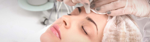 Po porodzie, operacji, po trądziku, oparzeniu, rozstępy - czy można usunąć blizny? Tak, dzięki laserom pikofrakcyjnym! Skontaktuj się z Kliniką Miracki. Zapraszamy na zabiegi w naszych klinikach w Warszawie, Katowicach, Łodzi i Krakowie.