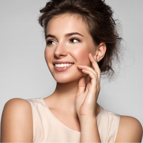 → Światło LED pomoże Ci uporać się z trądzikiem, bliznami, rozstępami oraz w walce z łysieniem czy starzeniem się skóry. | Klinika Warszawa, Katowice, Kraków, Łódź