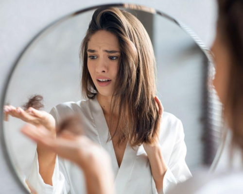 Ile wypada włosów przy łysieniu androgenowym i jak można wyleczyć ten problem?