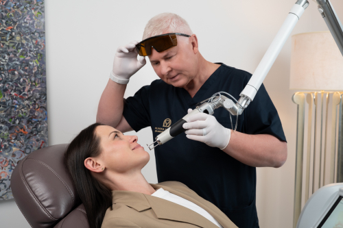 Jak wygląda się tuż po Zabiegu Laserowym? Przebieg rekonwalescencji