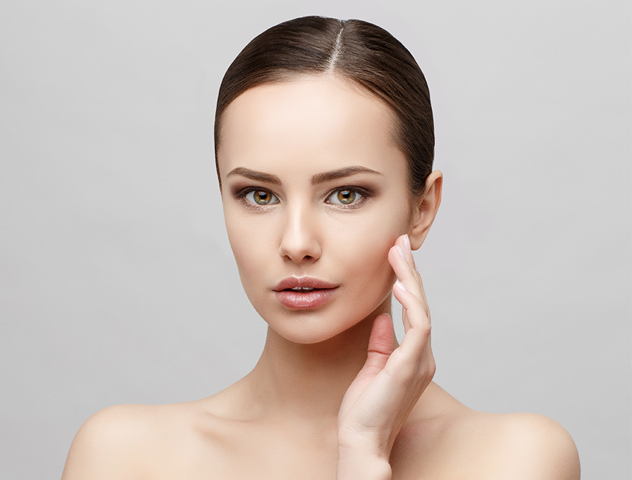 Miałaś wolumetrię policzków i zauważyłaś, że są twarde po zabiegu? Dowiedz się, o czym to świadczy i umów się na wizytę w naszej klinice!