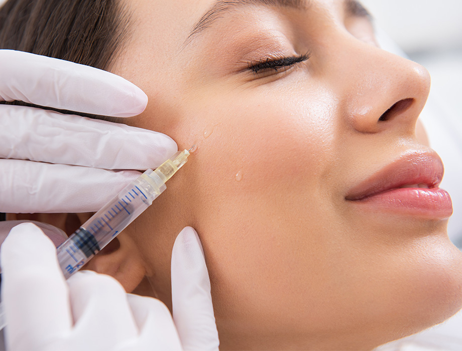 Zapraszamy na zabiegi w naszych klinikach w Warszawie, Katowicach, Łodzi i Krakowie.