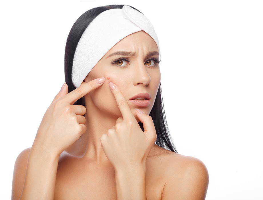 Chcesz usunąć trądzik i pozbyć się zmian? Umów się na zabiegi na trądzik w naszej Klinice w Warszawie! Zapraszamy też na zabiegi w naszych klinikach w Katowicach, Łodzi i Krakowie.