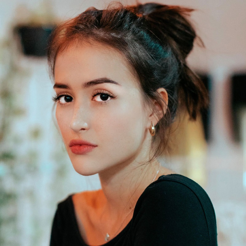 W Klinice Miracki można skutecznie zredukować widoczność nawet najbardziej zaawansowanego trądziku różowatego. Zapraszamy na zabiegi w naszych klinikach w Warszawie, Katowicach, Łodzi i Krakowie.