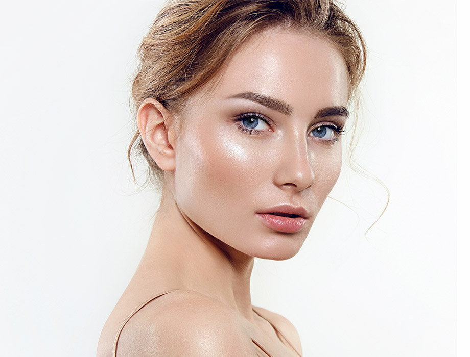 Skuteczność laserowego odmładzania twarzy zależy m.in. od klasy użytego urządzenia. ✹ Poznaj lasery do odmładzania używane w Klinice Miracki w Katowicach, Warszawie, Łodzi i Krakowie.