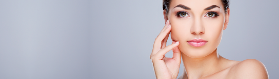 Odmładzanie twarzy w Klinice Miracki w Warszawie! Skorzystaj z porad ekspertów i wybierz najlepszy dla siebie zabieg. Zapraszamy też na zabiegi w naszych klinikach w Łodzi, Katowicach i Krakowie.