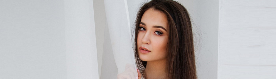 → Laseroterapia to rewolucyjna metoda usuwania zmarszczek, odmładzania i liftingu twarzy. Zobacz, na czym polega odmładzanie twarzy laserem w naszej Klinice Warszawa, Katowice, Kraków, Łódź!