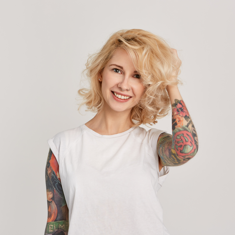 Jeśli nie jesteś zadowolona ze swojego tatuażu - nie wahaj się go usunąć. Dzięki laserom pikosekundowych zabieg jest niezwykle skuteczny i bezpieczny. Zapraszamy na zabiegi w naszych klinikach w Warszawie, Łodzi, Katowicach i Krakowie.