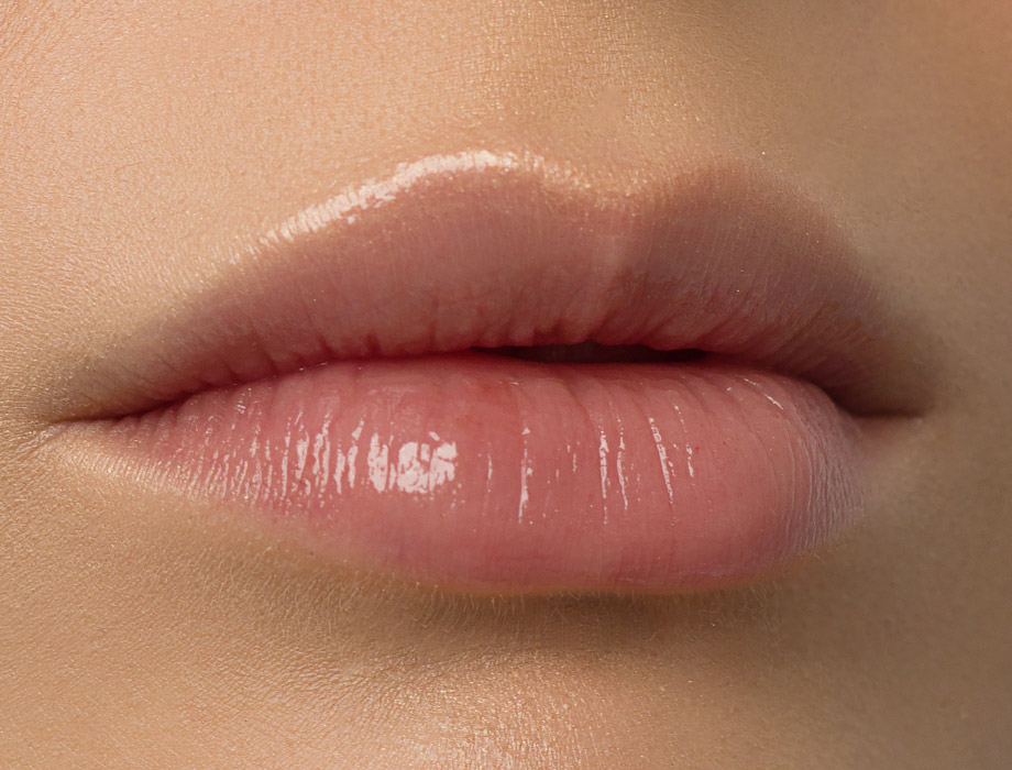 Zarówno powiększaniem ust, jak i korektą kształtu powinien zająć się profesjonalista. ????Wybierz się na zabieg wypełniania ust w Klinice Miracki w Katowicach, Krakowie, Łodzi i Warszawie.