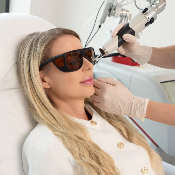 Discovery Pico Quanta – Laserowe Odmładzanie